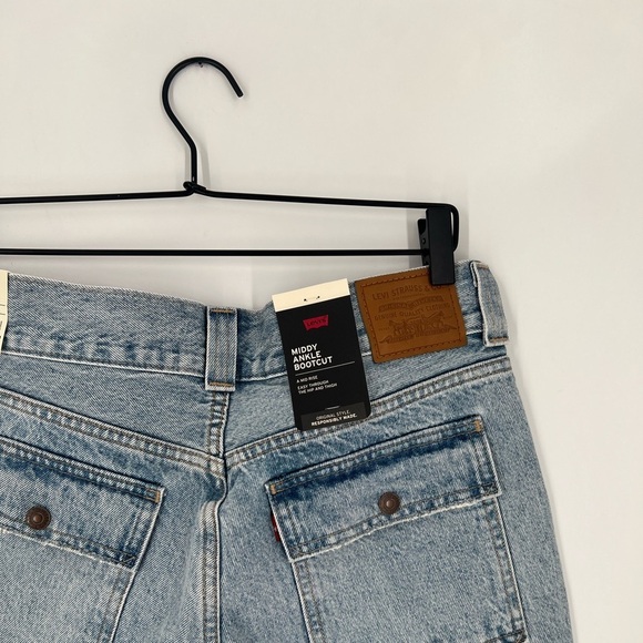 Levi’s Middy Outback Bootcut Vintage Inspired Front Patch Pocket Jeans - Picture 6 of 7